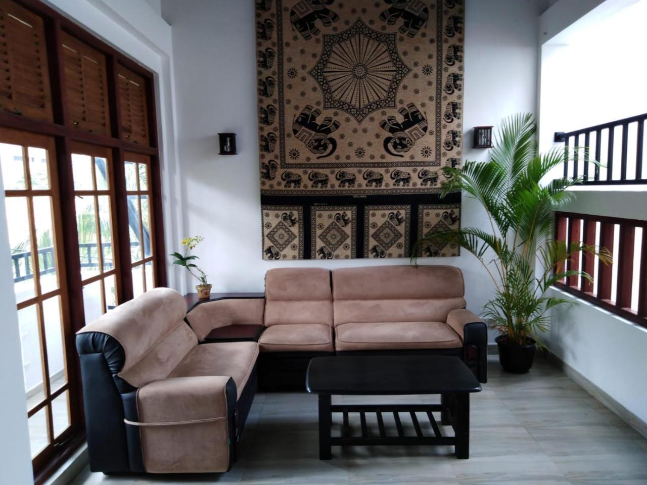 Lija Residence Negombo Esterno foto