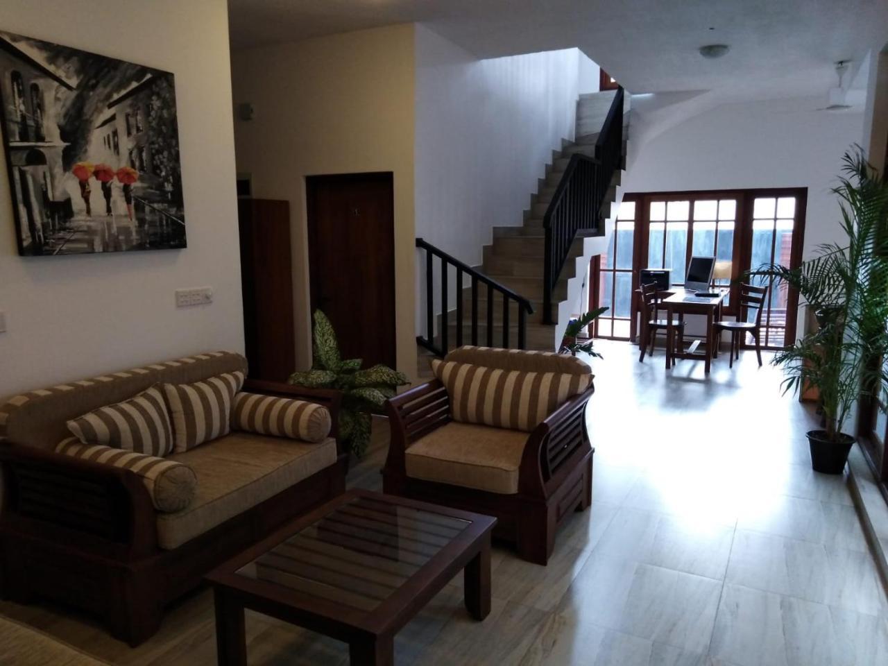 Lija Residence Negombo Esterno foto