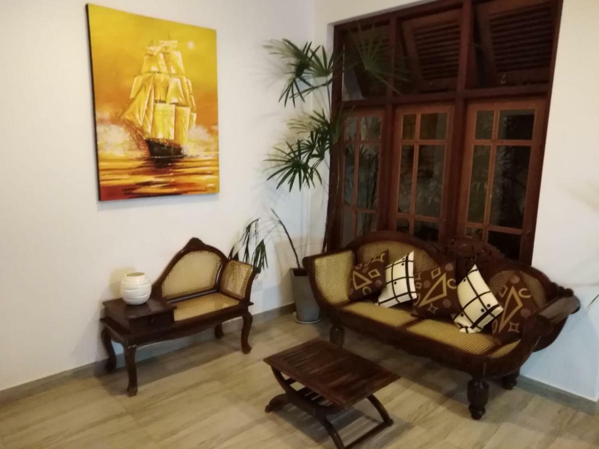 Lija Residence Negombo Esterno foto