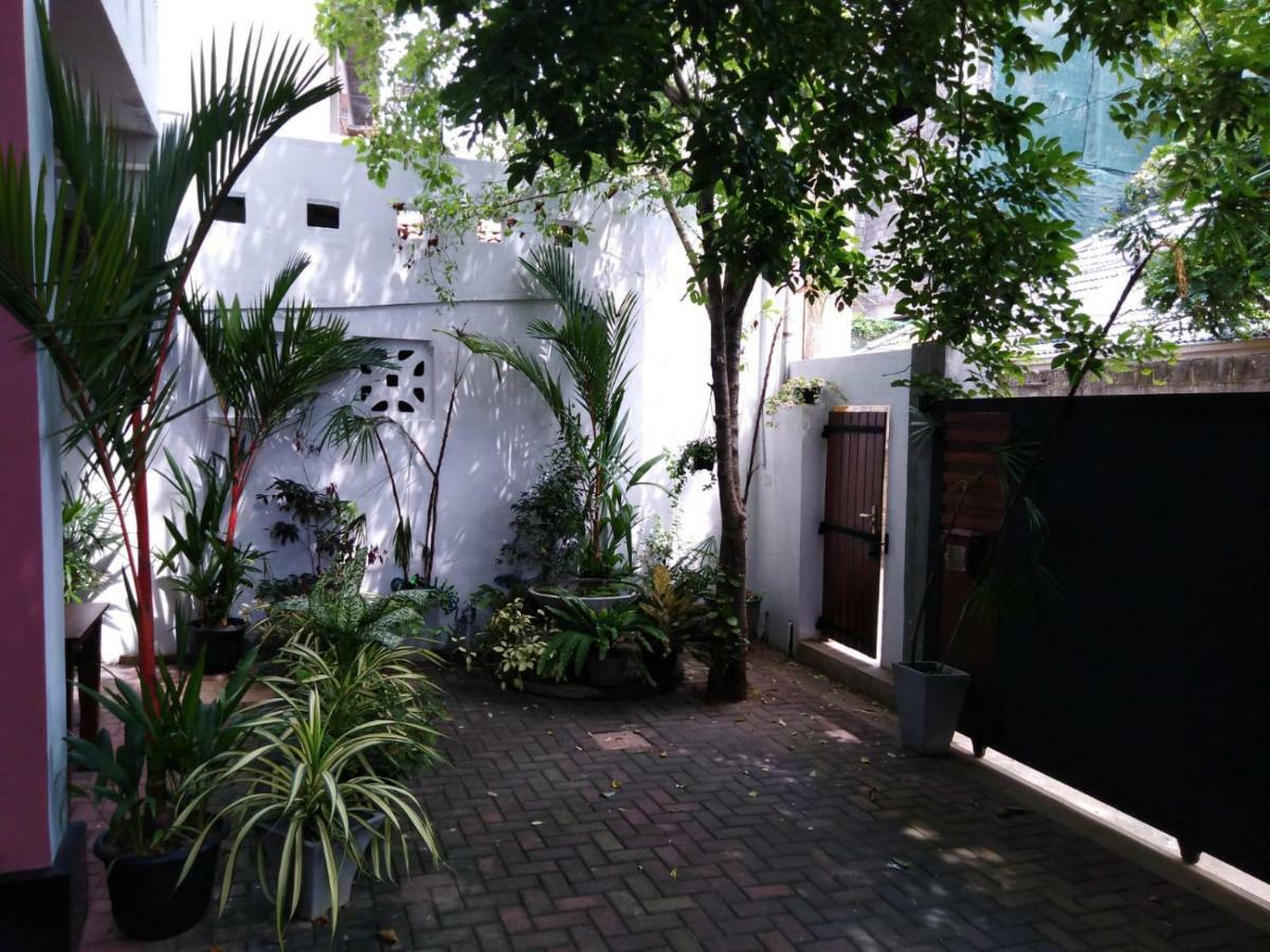 Lija Residence Negombo Esterno foto