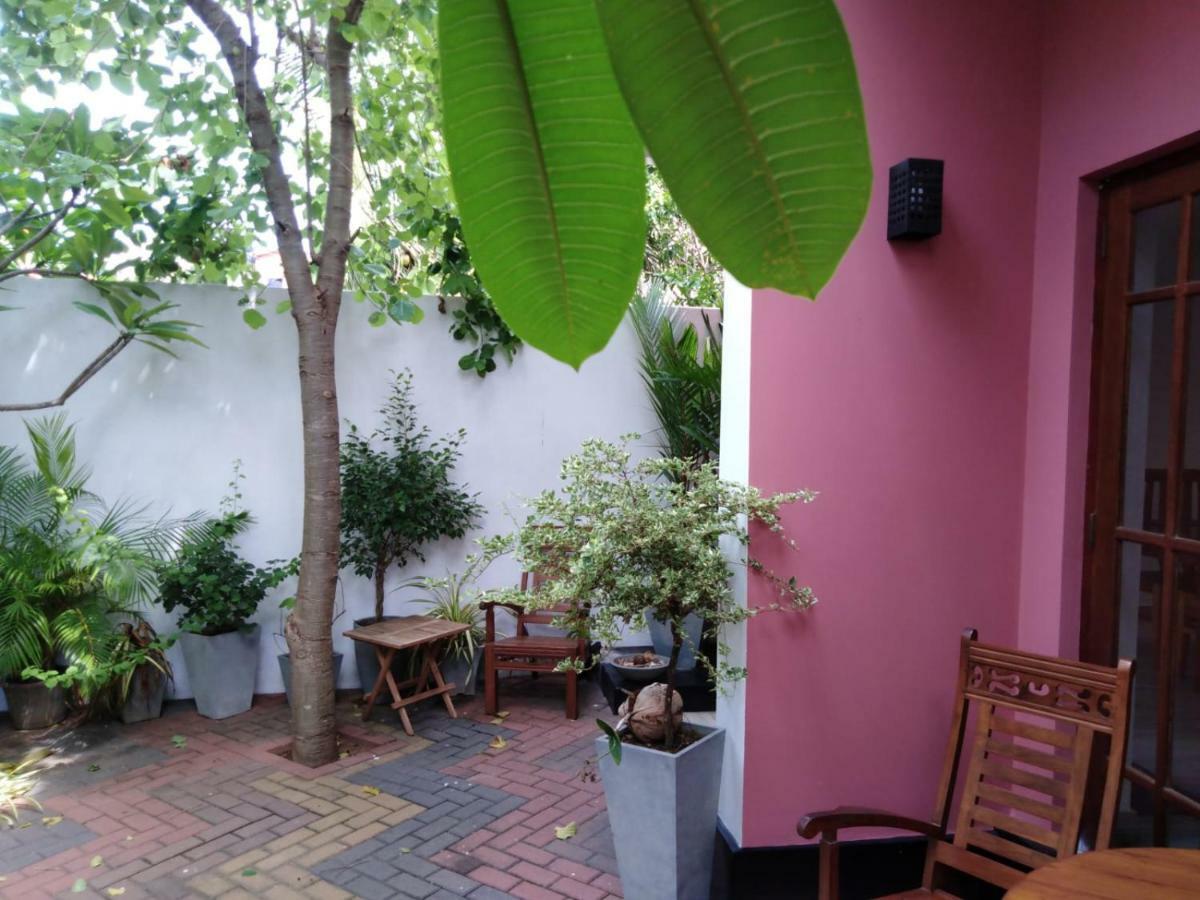 Lija Residence Negombo Esterno foto